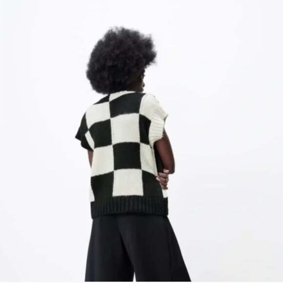 Zara PLAID KNIT VEST - Picture 8 of 10